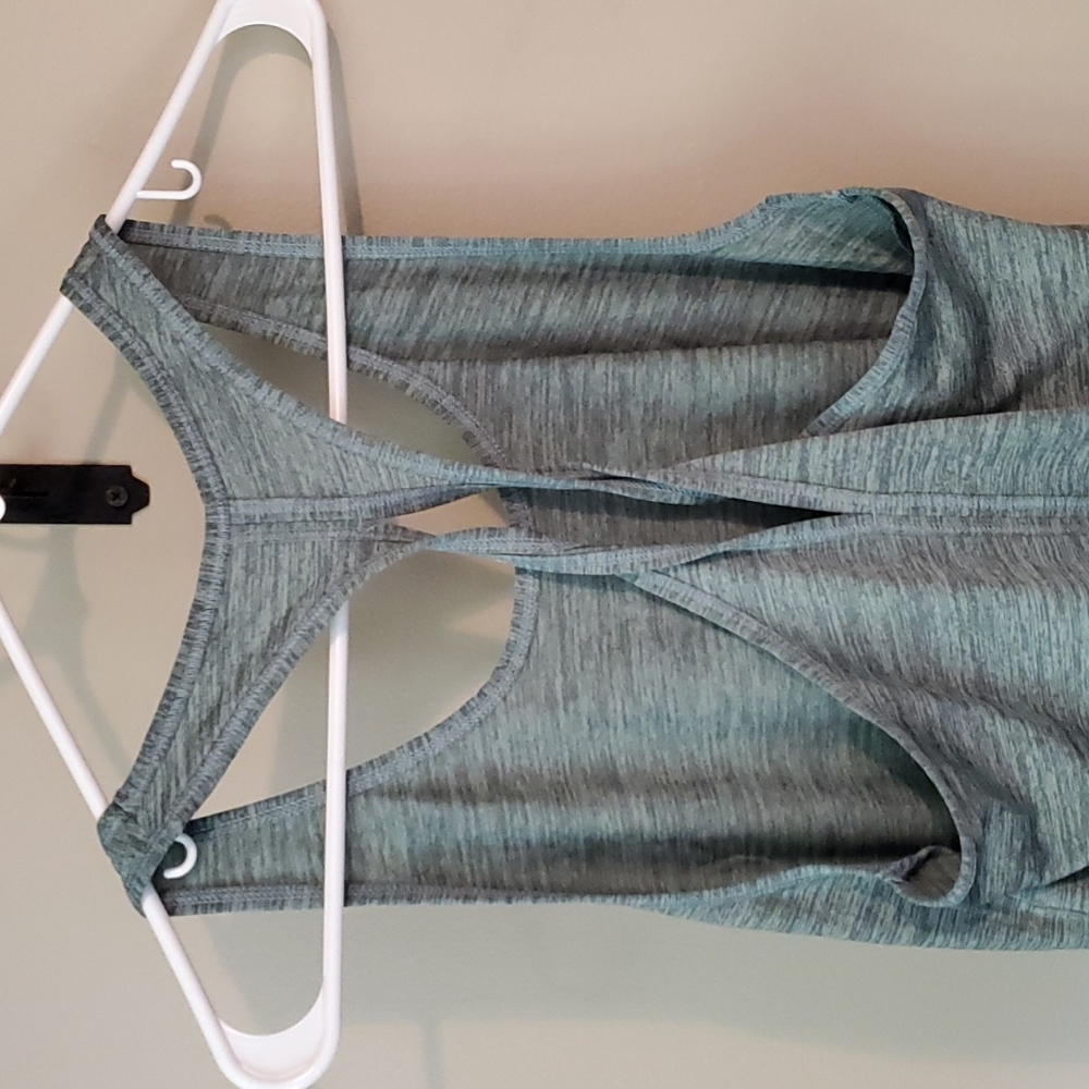 Workout Tank - Picture 3 of 6